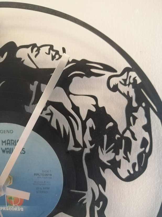 Bob Marley Vinyl Clock close up 1 Bob Marley Vinyl Clock close up 1