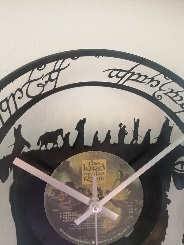 Lord of the Rings Vinyl Clock close up 3