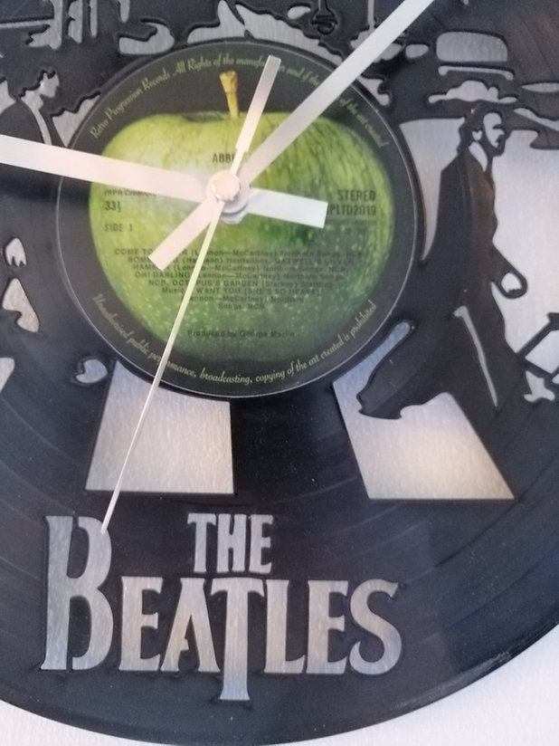 The Beatles Abbey Road Album Cover Vinyl Clock close up 2