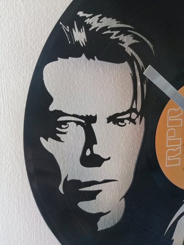 David Bowie Blackstar Vinyl Clock close up 1