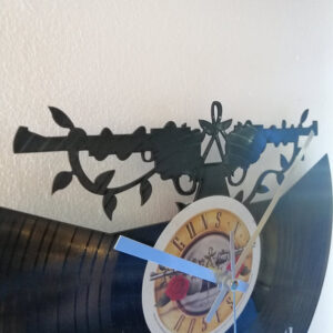 Guns N’ Roses Vinyl Clock close up 1