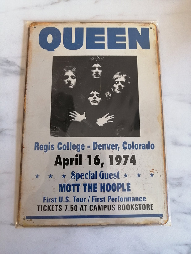 Queen Tin Sign